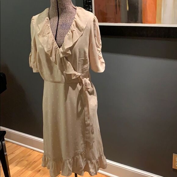 sanctuary tan/white dot ruffle faux wrap midi, new - Picture 3 of 7